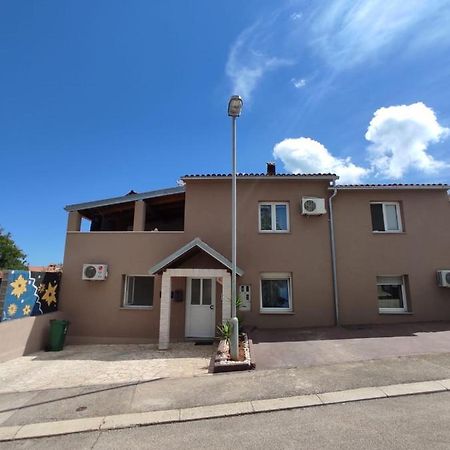 PUY Apartmani Amans מראה חיצוני תמונה