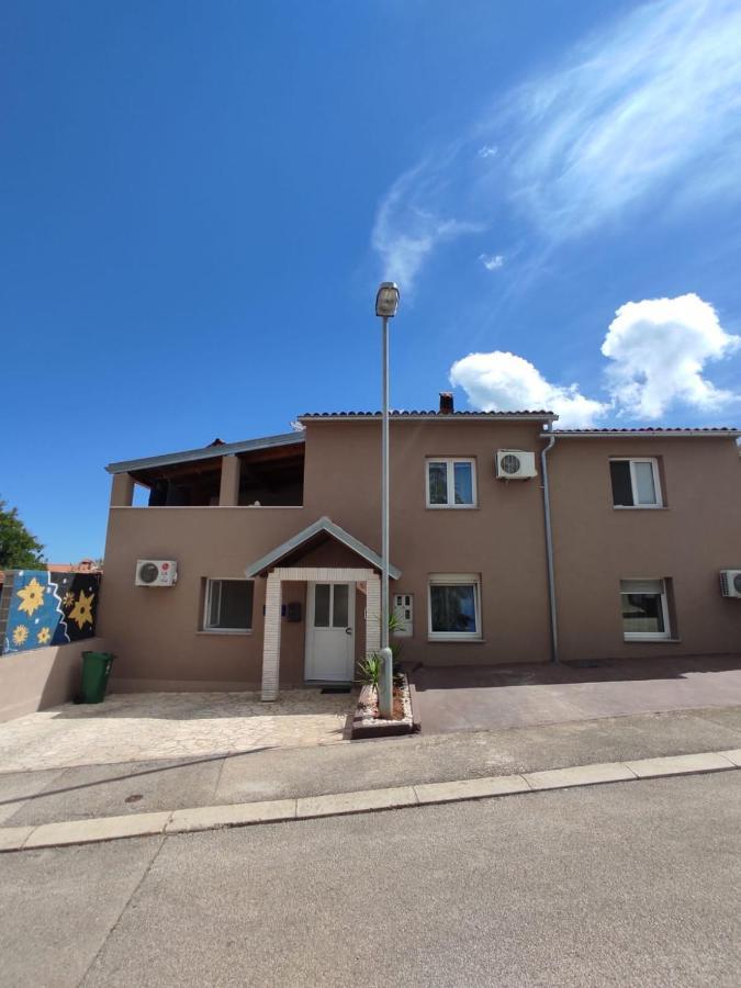 PUY Apartmani Amans מראה חיצוני תמונה