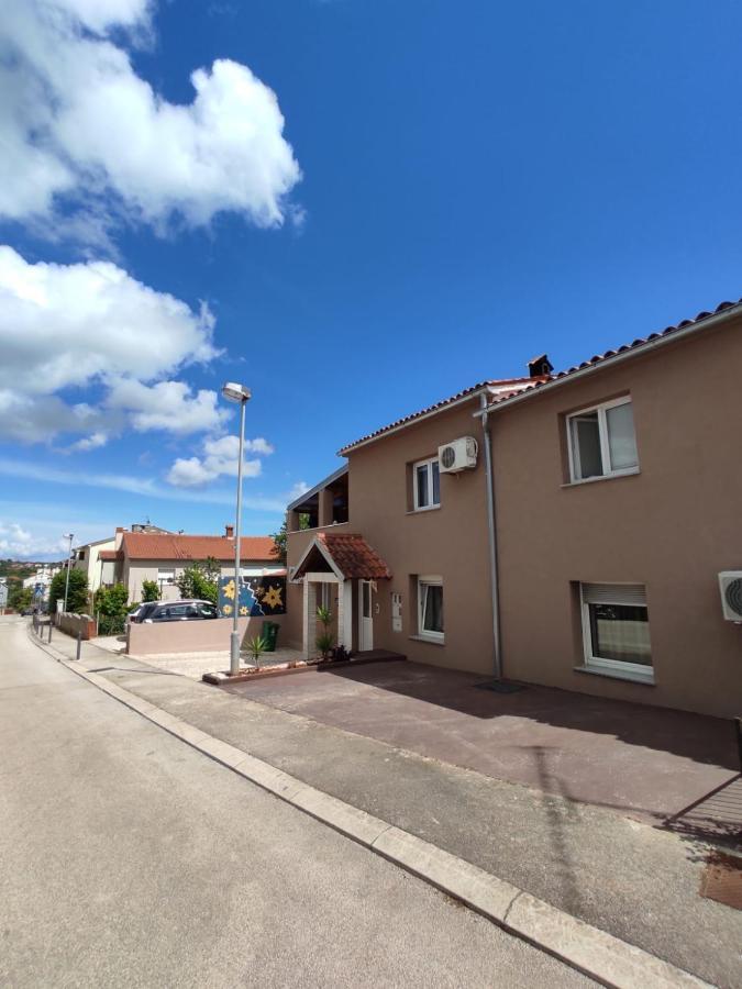 PUY Apartmani Amans מראה חיצוני תמונה